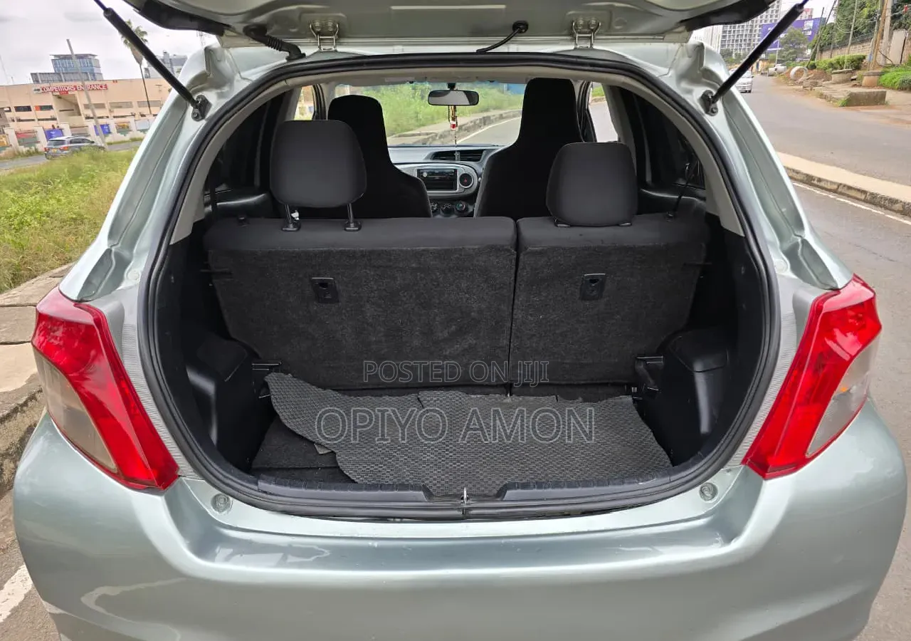 Toyota Vitz 2011 Green