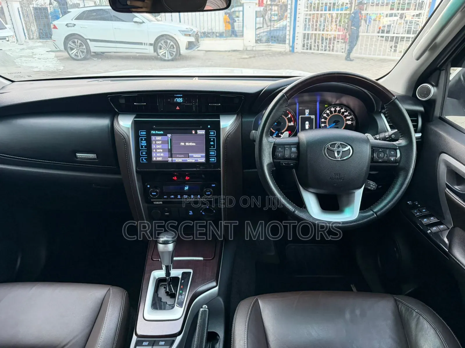 Toyota Fortuner 2019 Pearl
