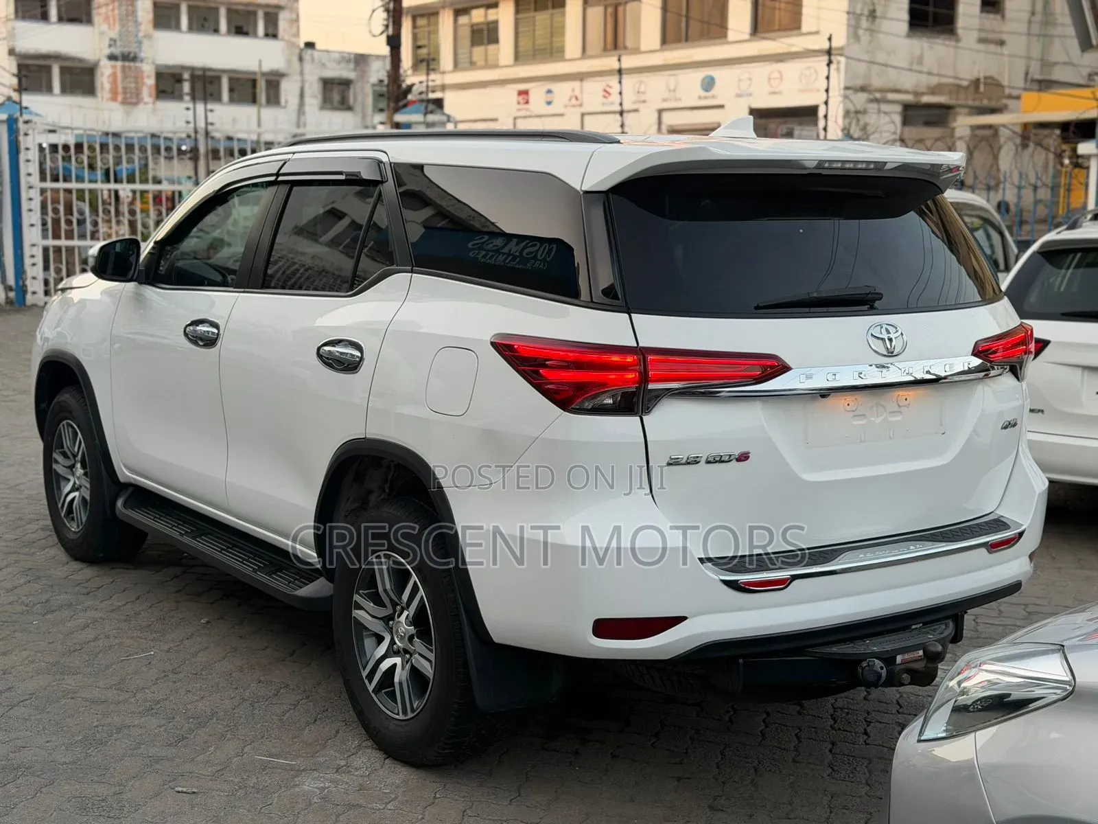 Toyota Fortuner 2019 Pearl