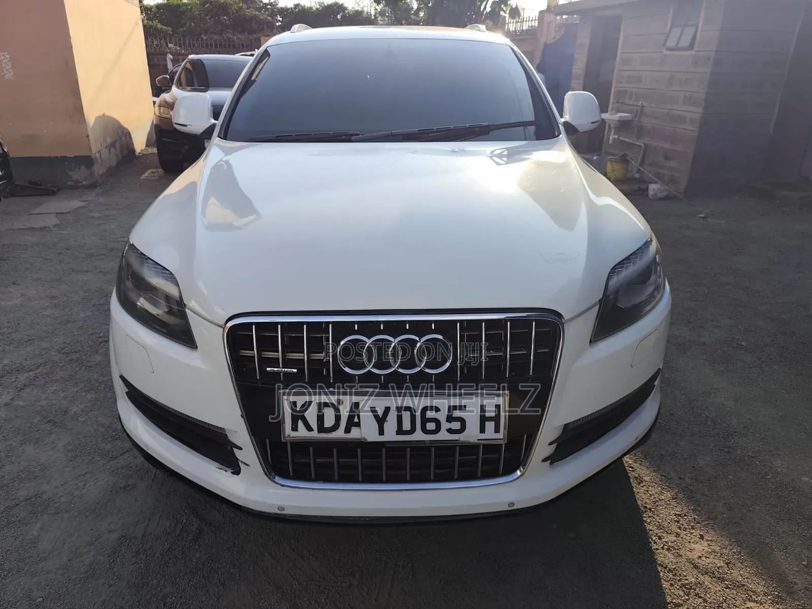 Audi Q7 2010 White