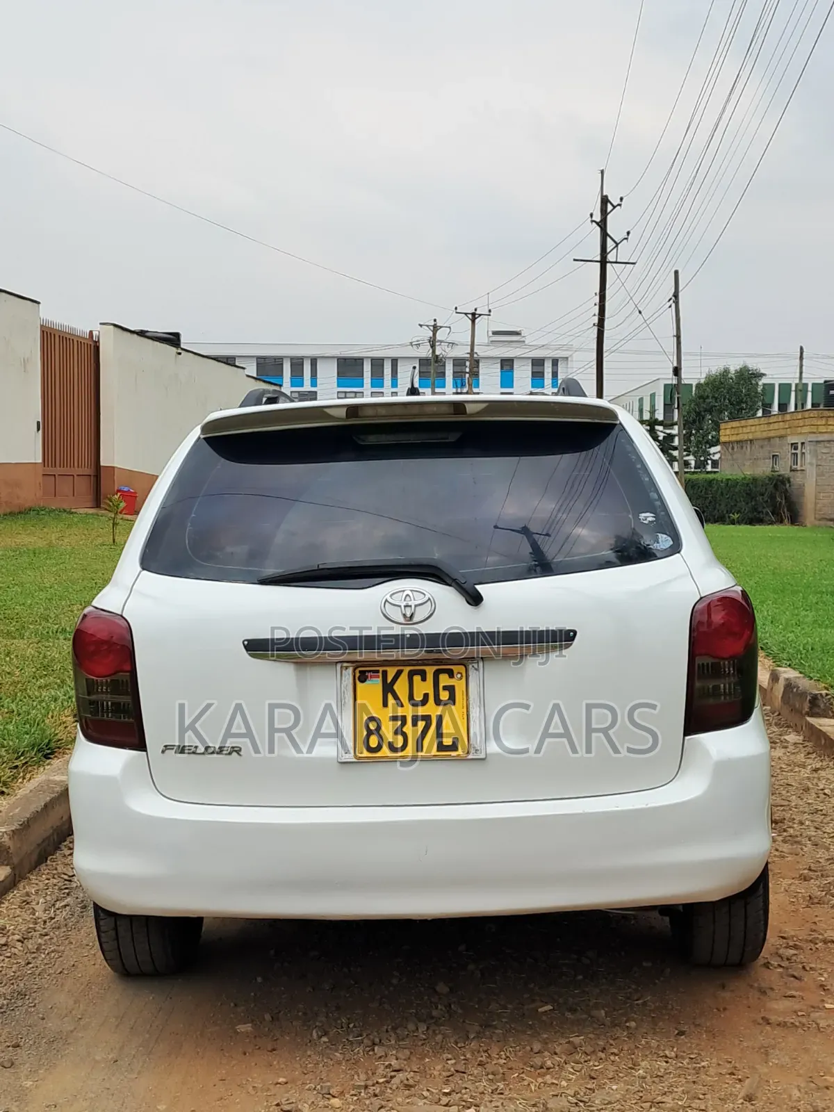 Toyota Corolla Fielder 2009 White