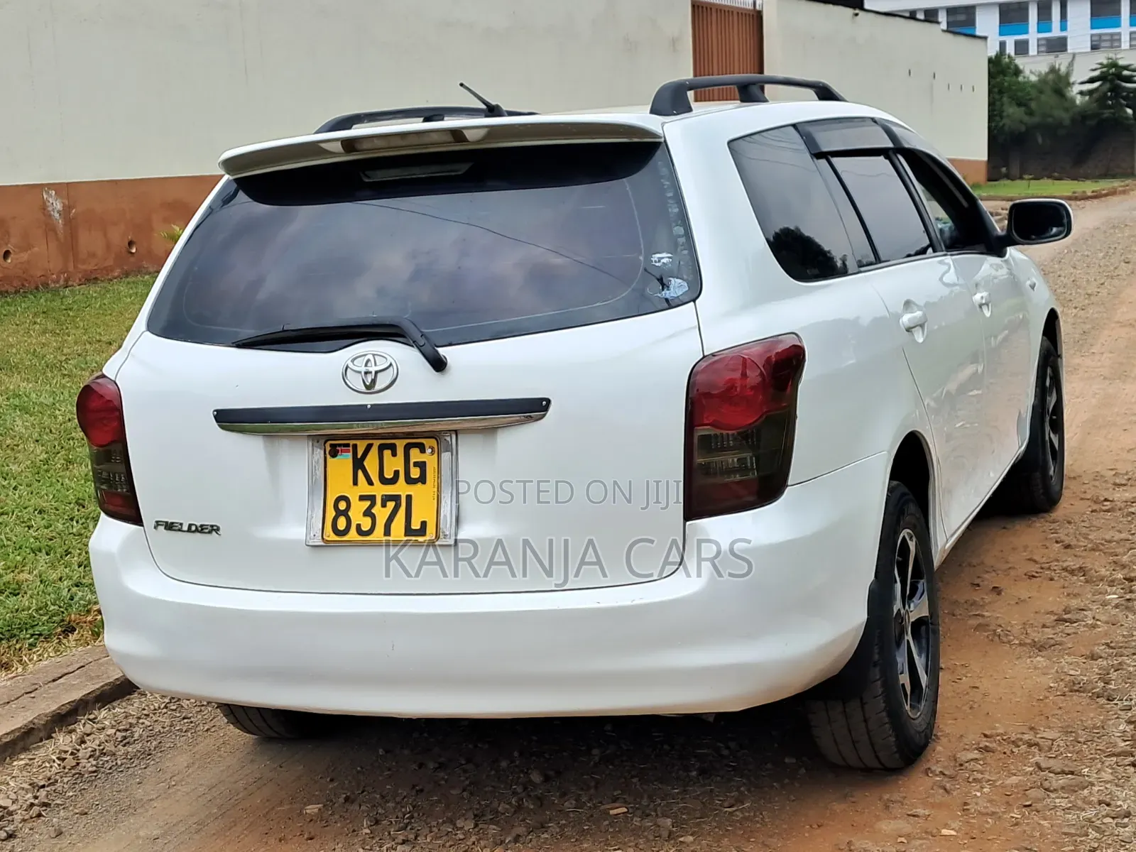 Toyota Corolla Fielder 2009 White