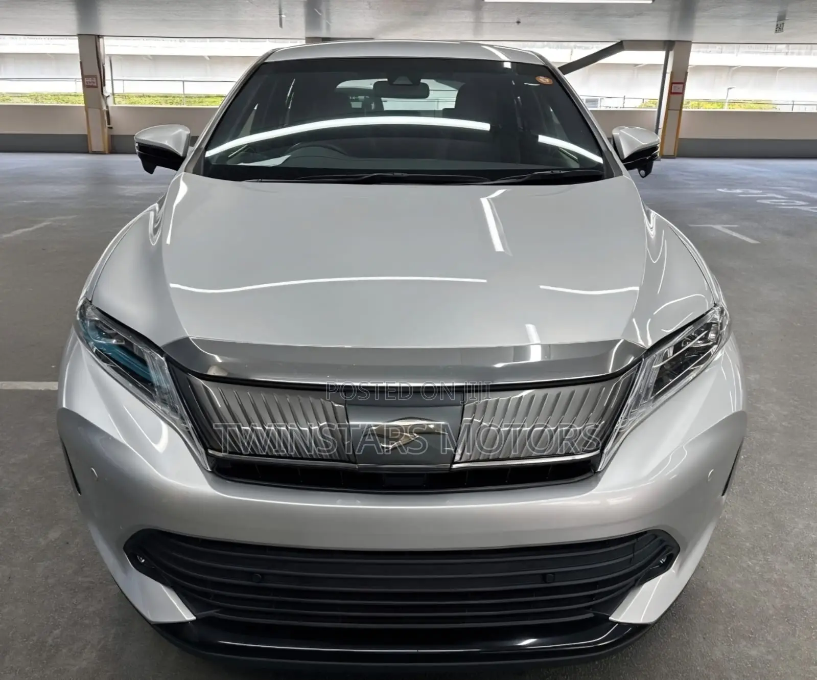 Toyota Harrier 2.0 2019 Silver