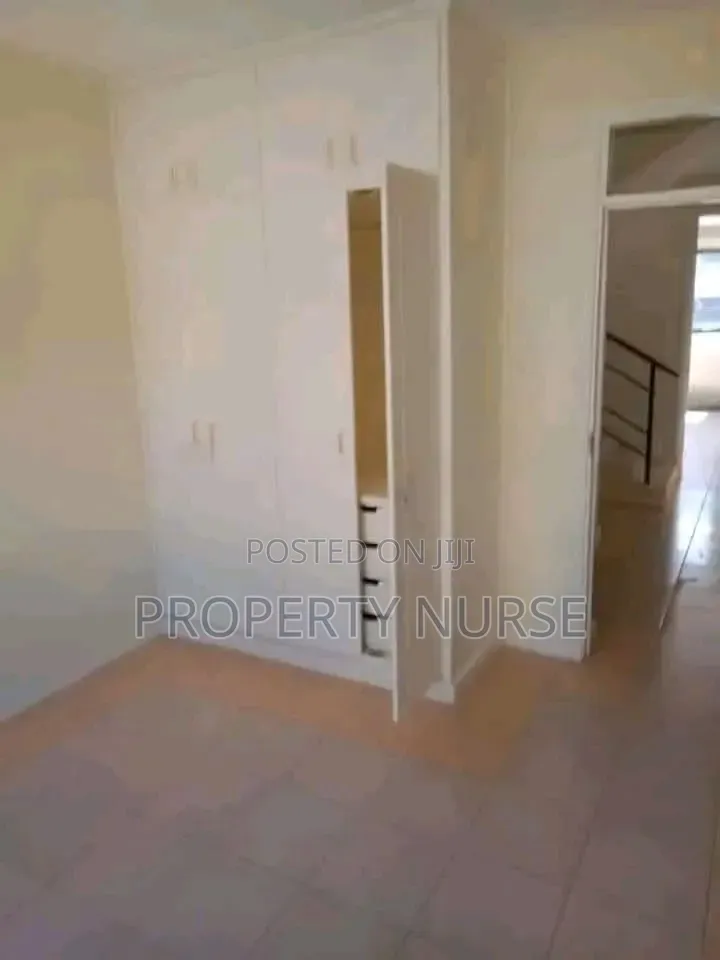 4bdrm Maisonette in DayStar Area for rent