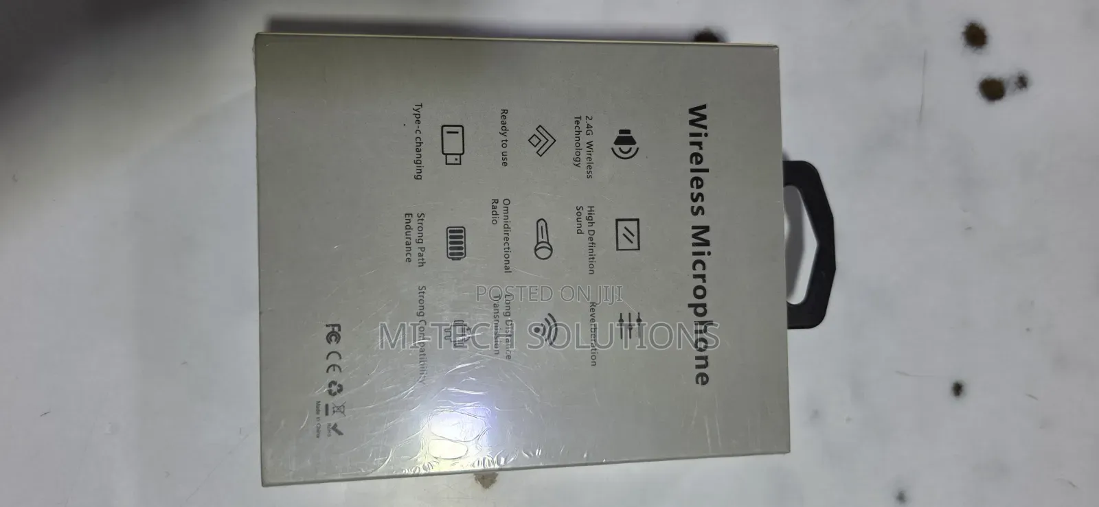 Wireless Lavalier/Lapel/Phone Microphone