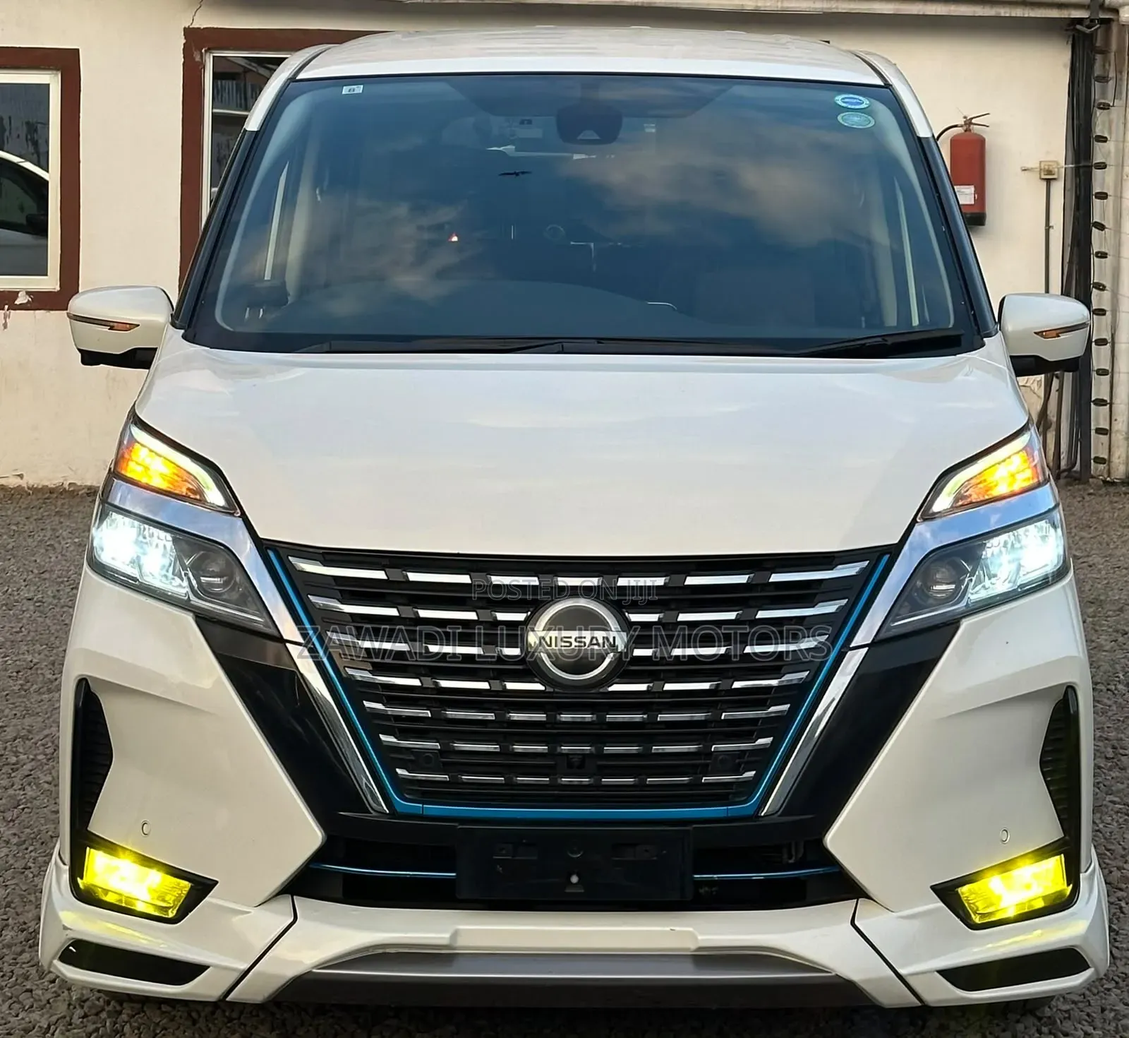 Nissan Serena 2019 White