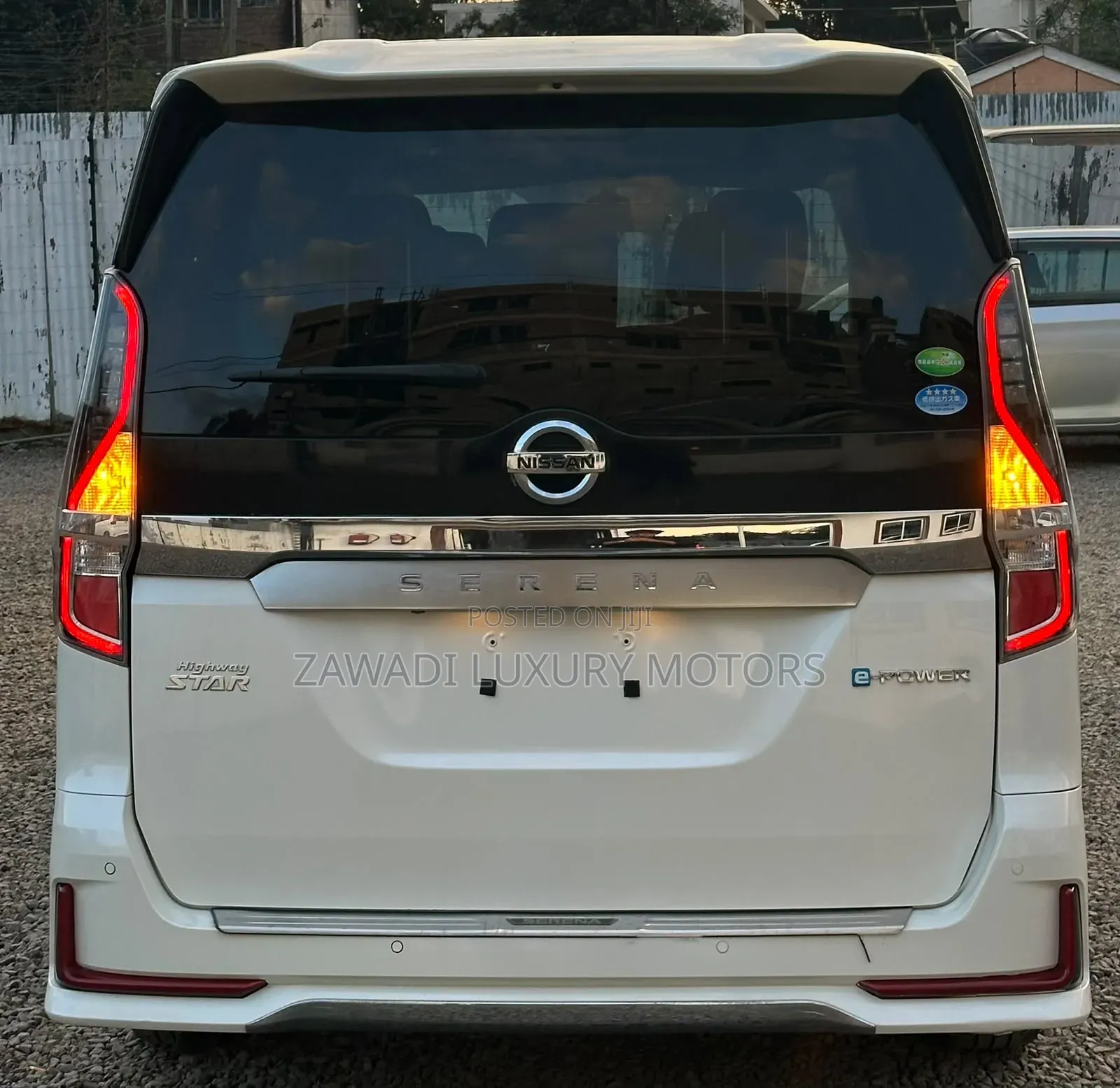 Nissan Serena 2019 White