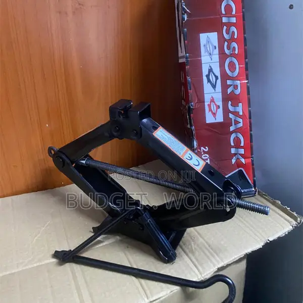 Premium 2 Ton Manual Scissor Jack – Portable Car Maintenance Tool