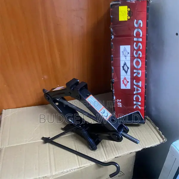Premium 2 Ton Manual Scissor Jack – Portable Car Maintenance Tool