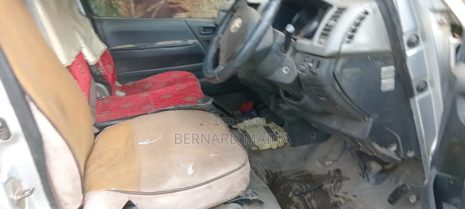 Toyota HiAce 2010 Grey