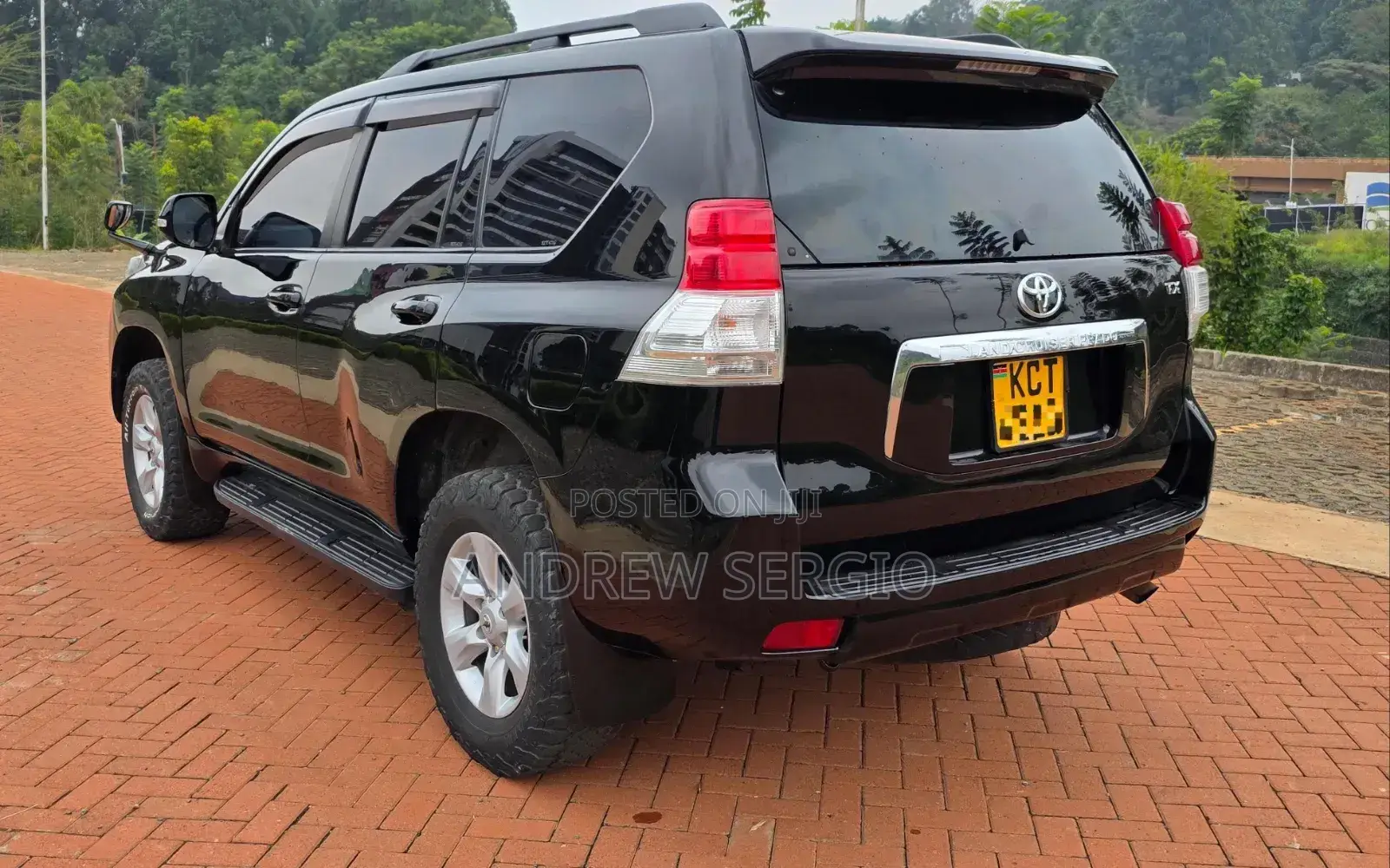 Toyota Land Cruiser Prado 2012 Black