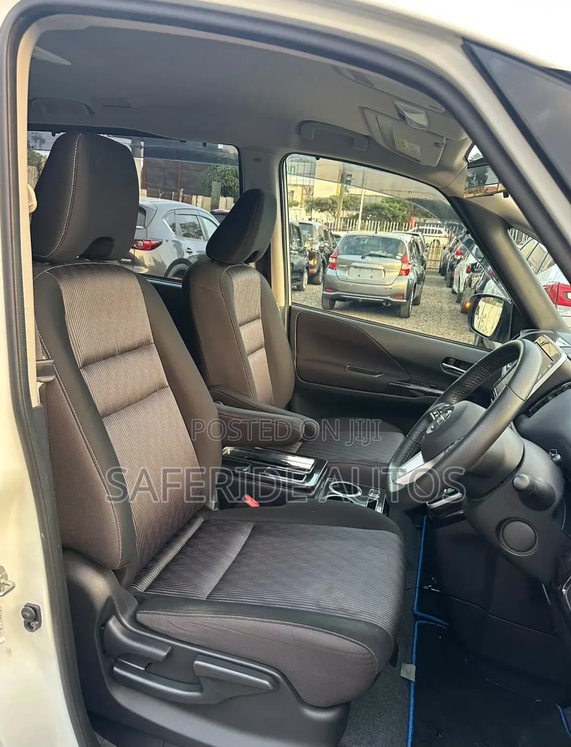 Nissan Serena 2019 Burgundy