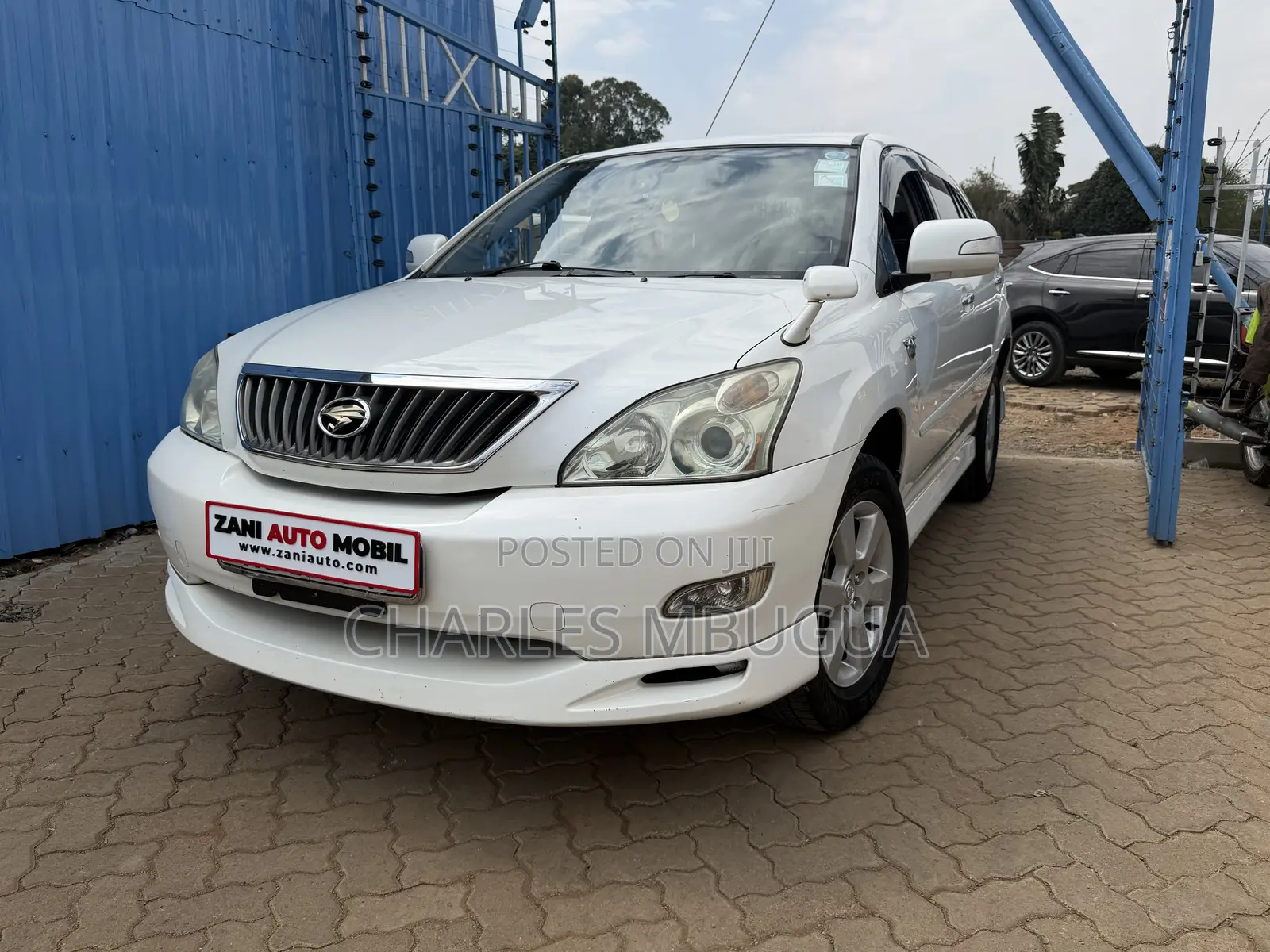 Toyota Harrier 2.4 2011 White