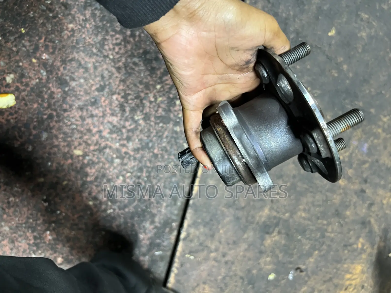 Rear Hub Vitz /Ractis/Axio/Sienta/Fielder/Probox