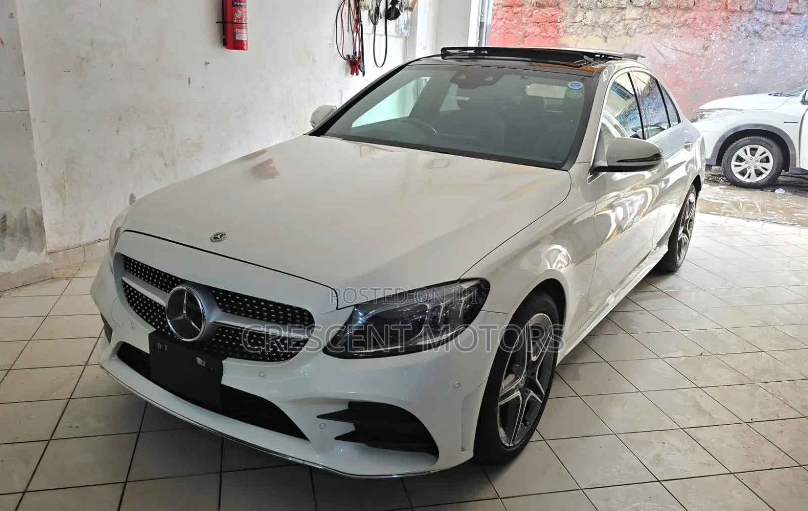 Mercedes-Benz C200 2019 White