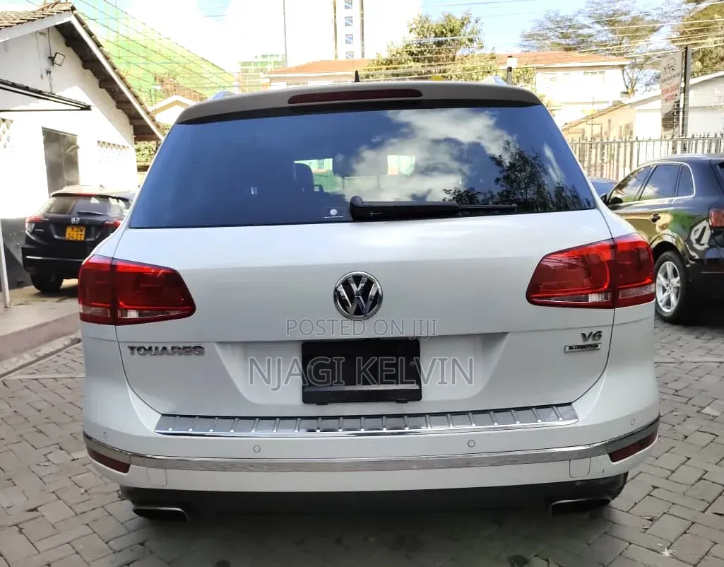 Volkswagen Touareg 2016 White