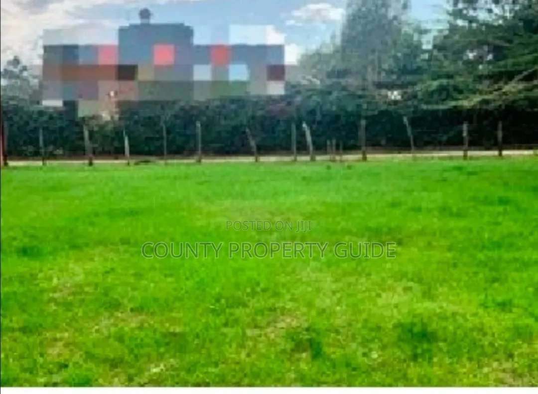 Kerarapon 3rd Drive: 0.5-Acre Vacant Residential Plot in a Serene