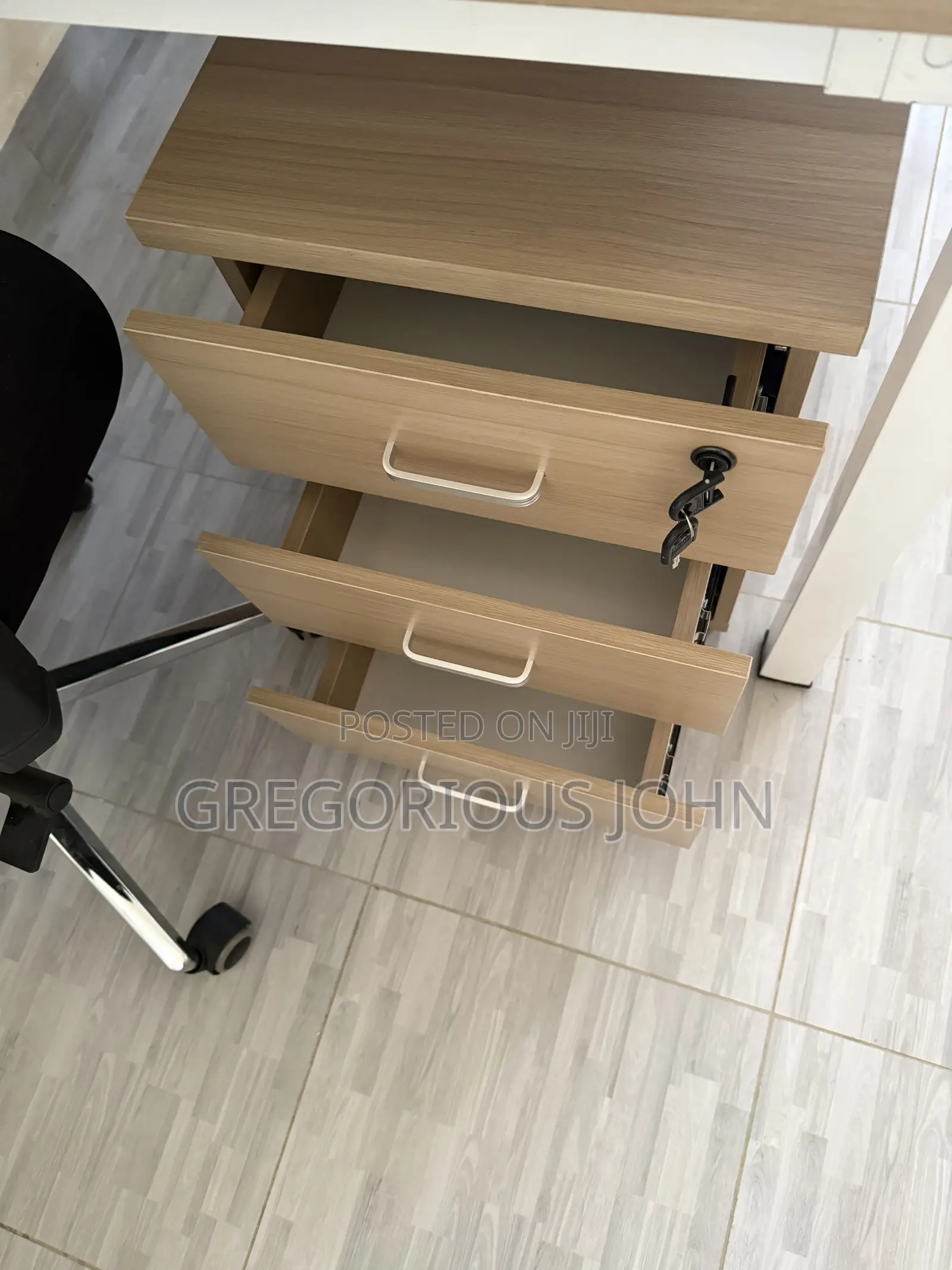 Modern 2-Person Workstation + 2 Ergonomic Chairs