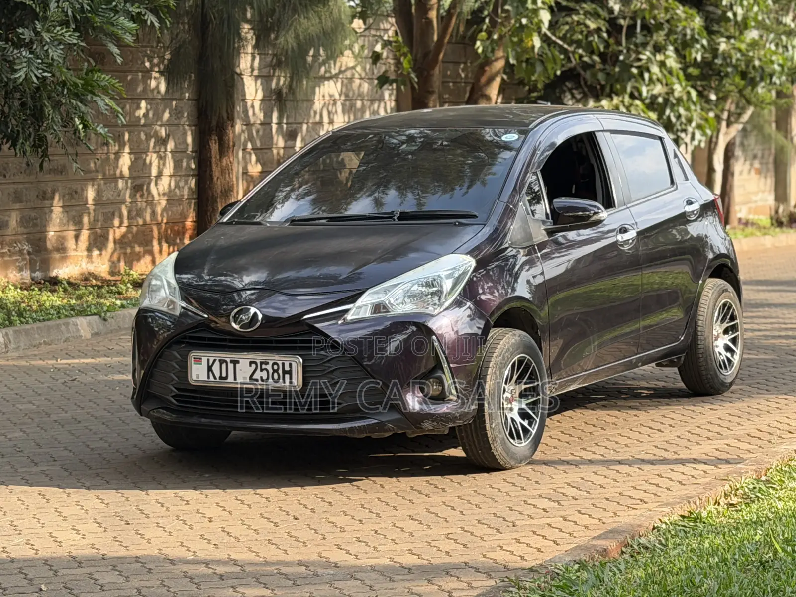 Toyota Vitz 2018 Purple