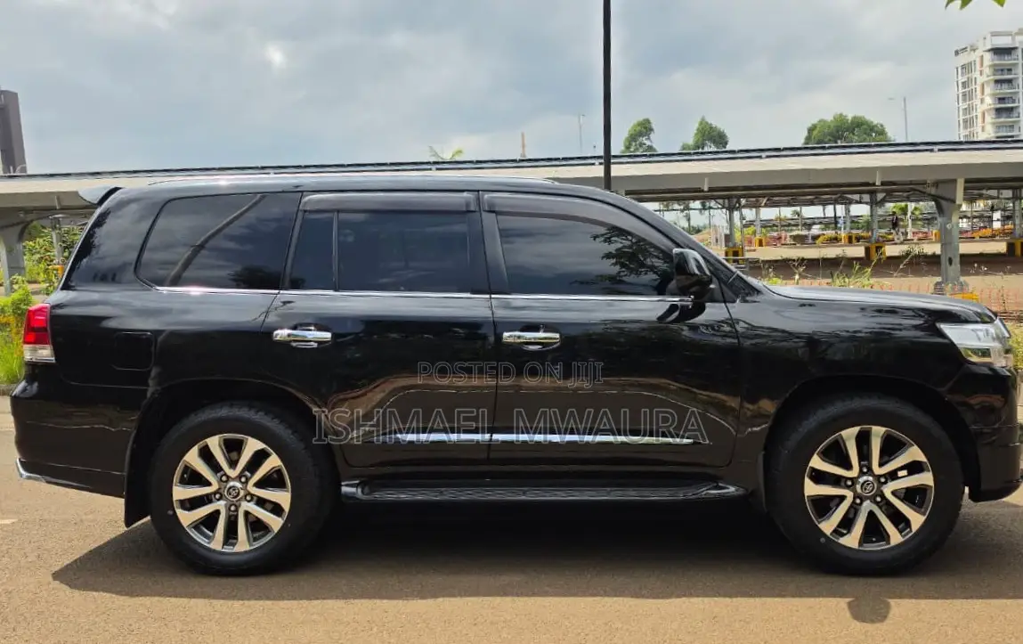 Toyota Land Cruiser 4.6 V8 ZX 2011 Black