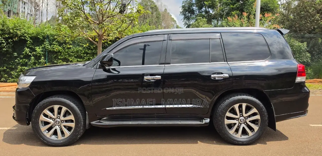 Toyota Land Cruiser 4.6 V8 ZX 2011 Black