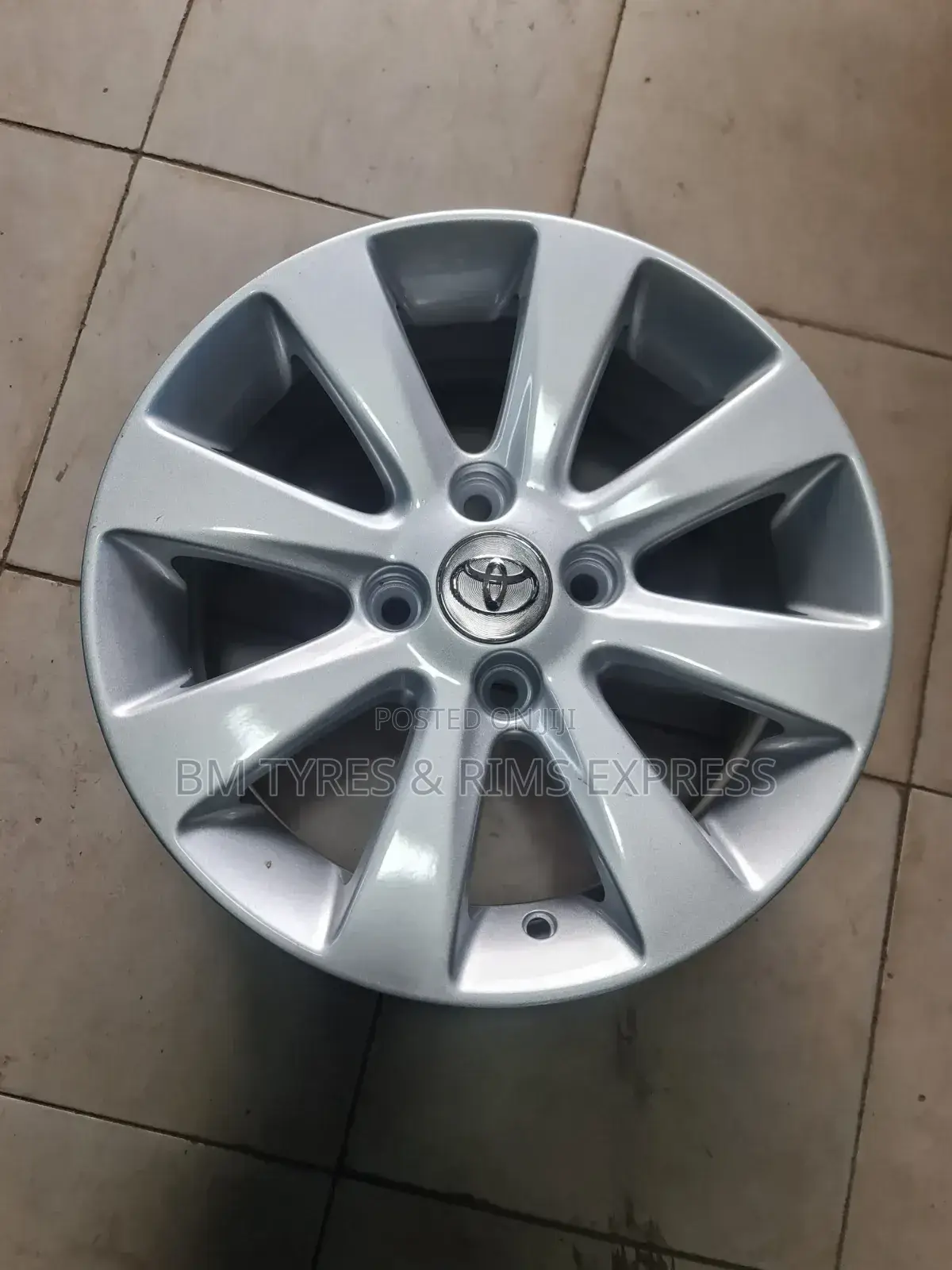 Rims (Size 14) Toyota Filder (4 Holes) Silver. Set of 4