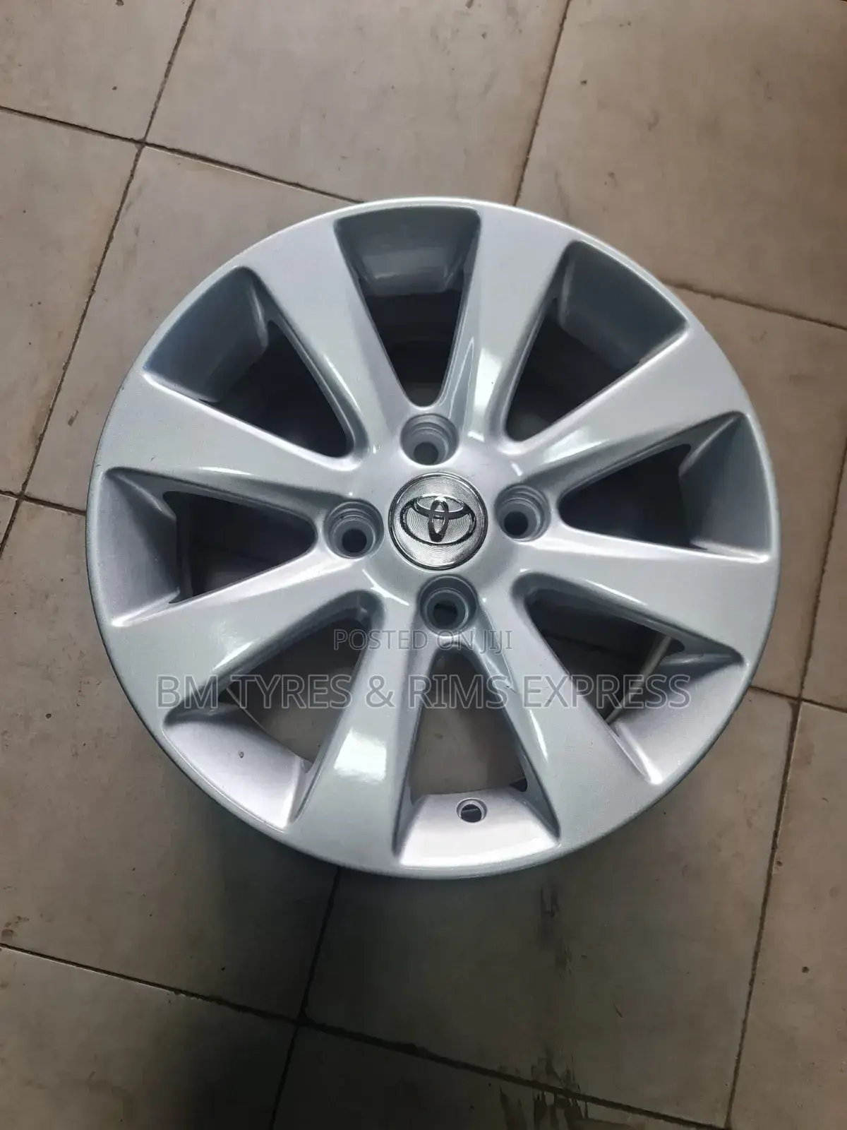 Rims (Size 14) Toyota Filder (4 Holes) Silver. Set of 4