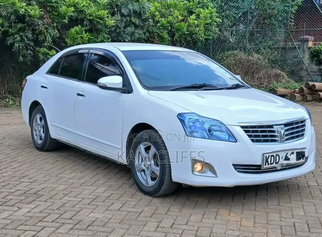 Toyota Premio 2014 White