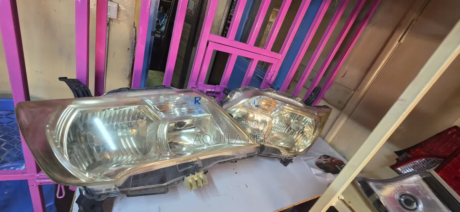 Nissan Serena 2010 Zenon Headlights