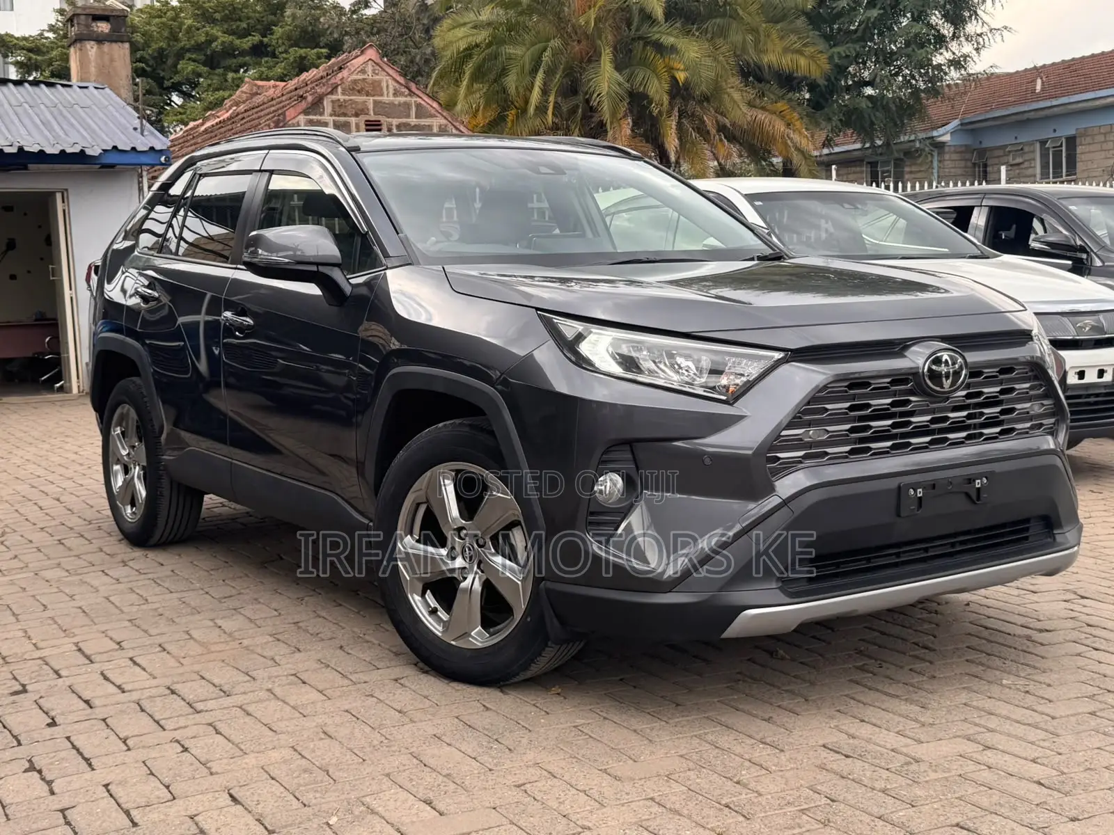 Toyota RAV4 LE AWD 2020 Gray