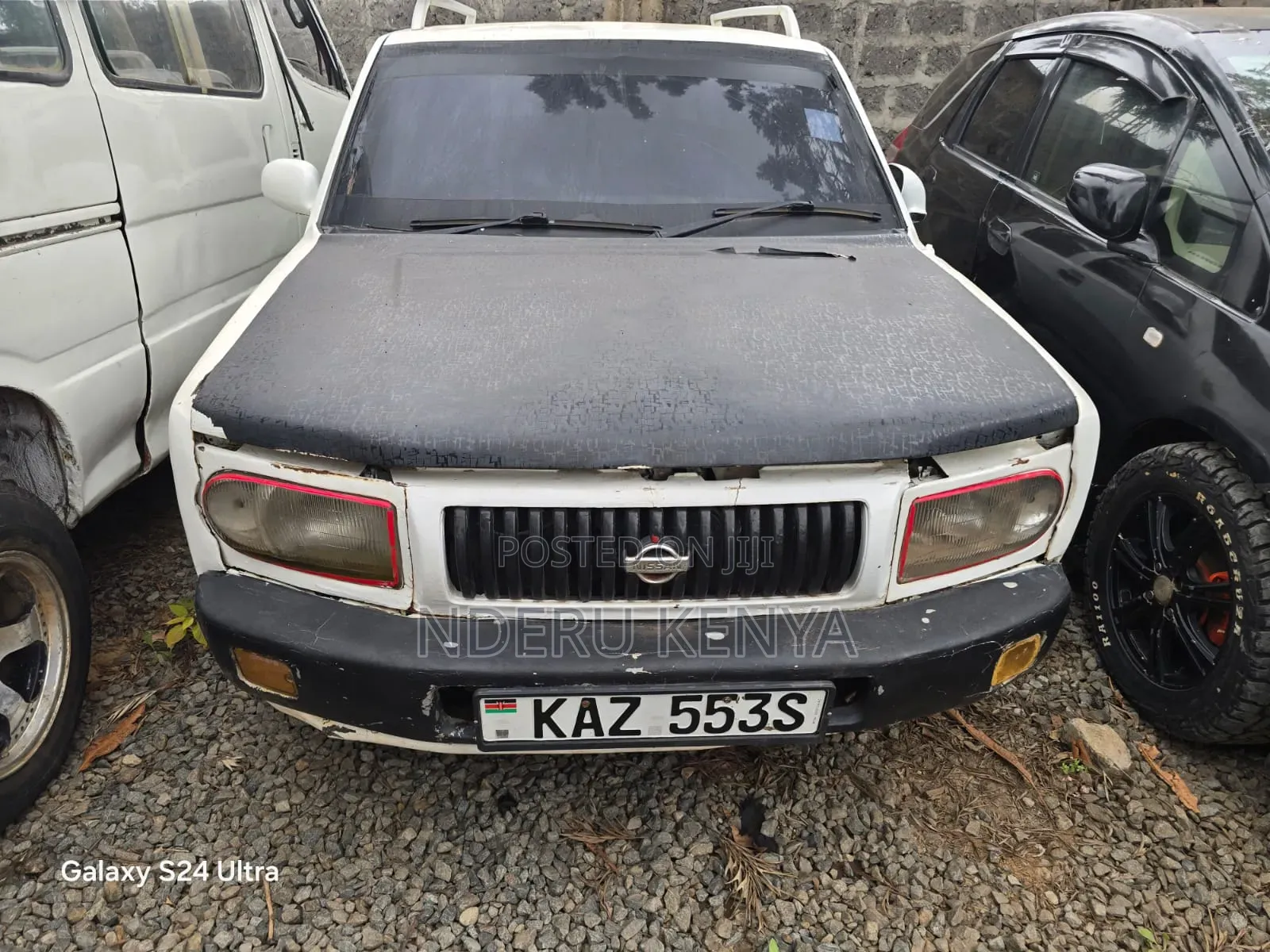 Nissan Rasheen 2000 White