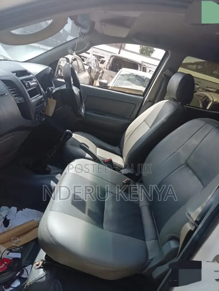 Toyota Hilux 2.5 D-4D 2007 White