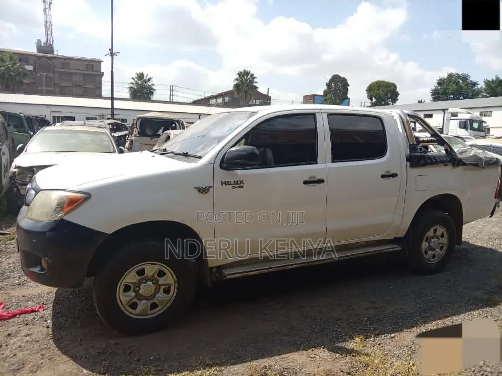 Toyota Hilux 2.5 D-4D 2007 White