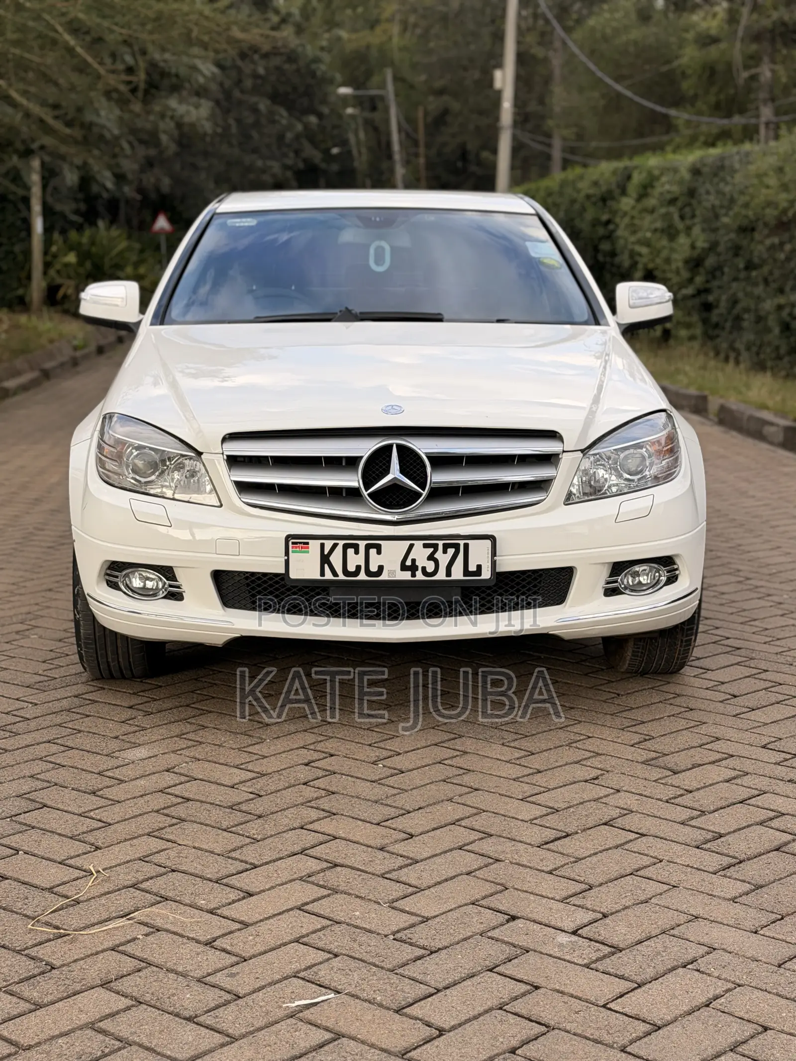 Mercedes-Benz C200 2009 White