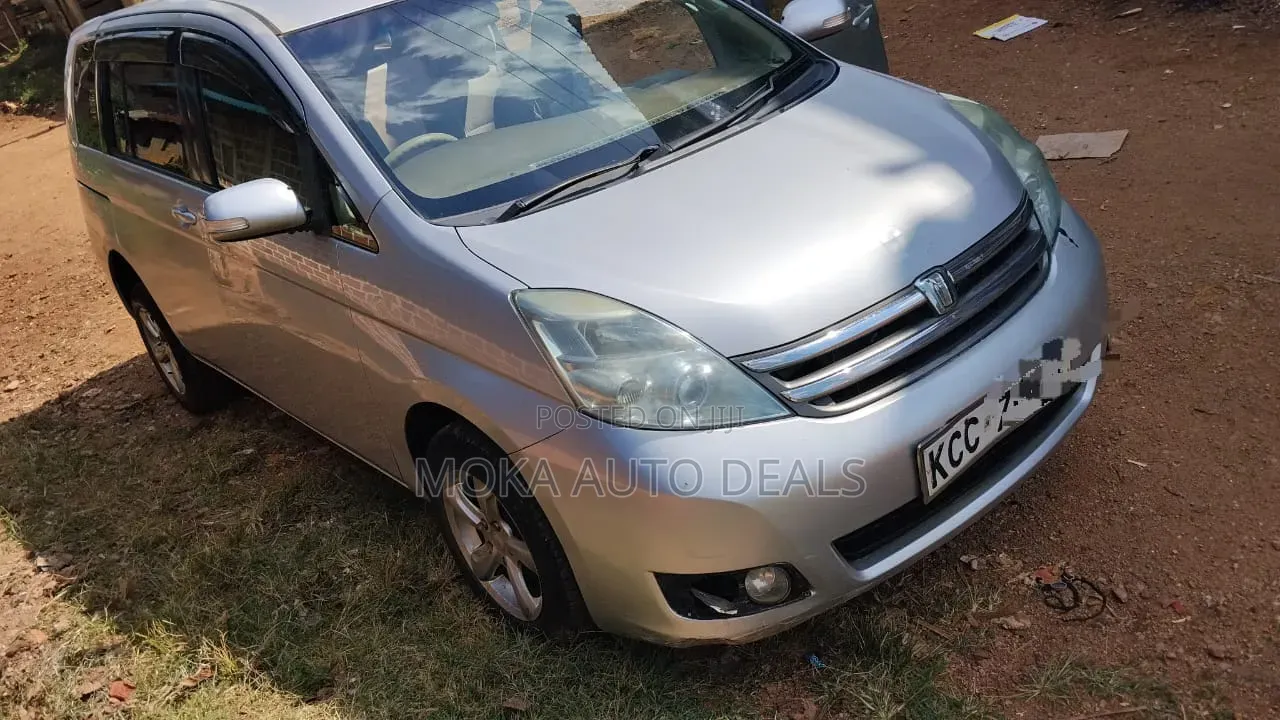 Toyota ISIS 2.0 G 2WD 2008 Silver