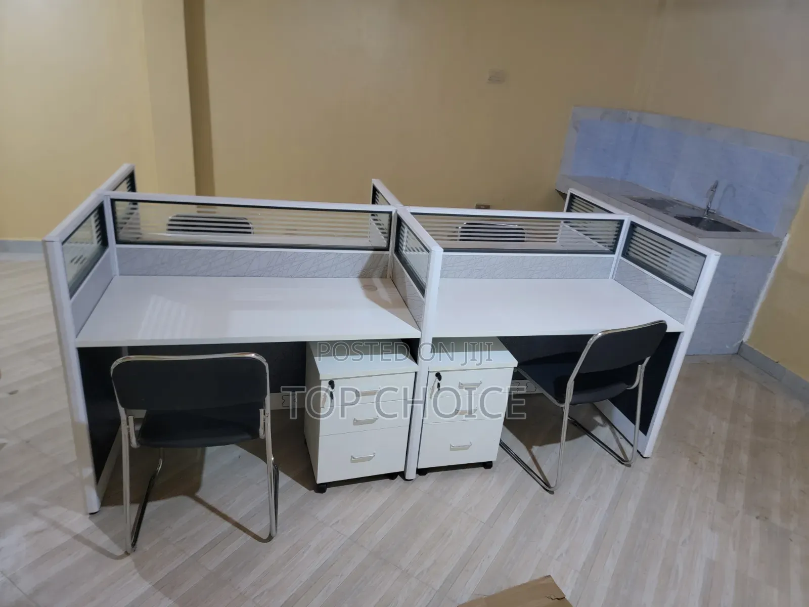 4 Way Workstations.White