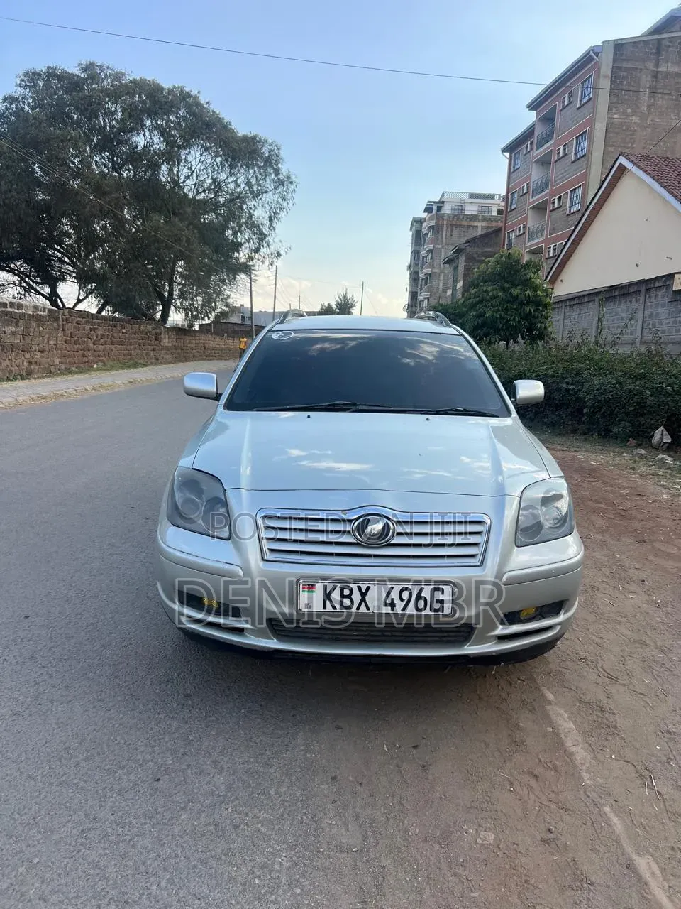 Toyota Avensis 2004 Silver