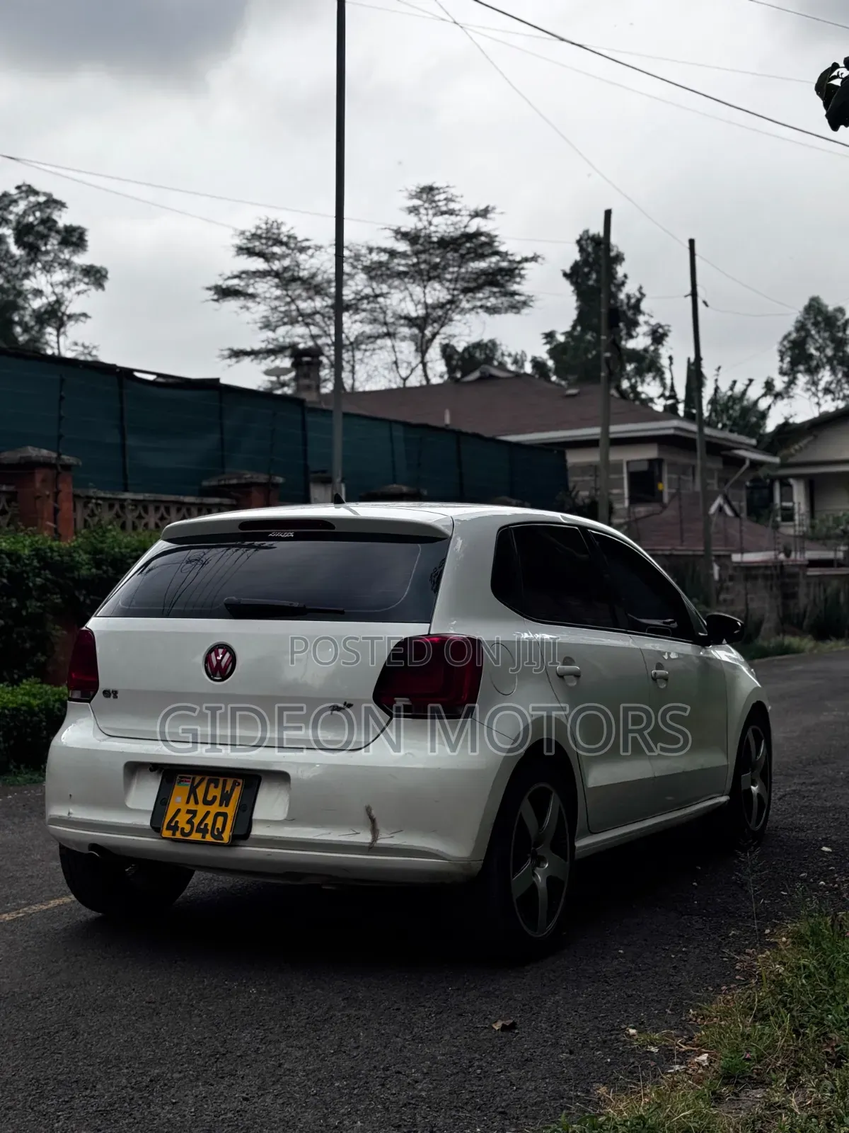 Volkswagen Polo 2012 White