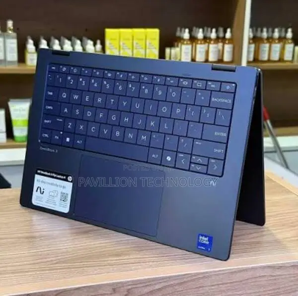 New Laptop HP OmniBook Ultra Flip 14" 16GB Intel Core Ultra 7 SSD 1T