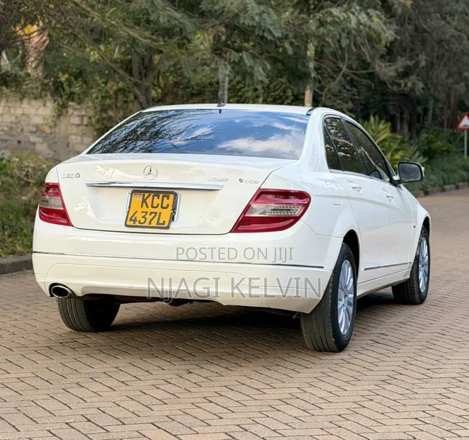 Mercedes-Benz C200 2009 Pearl