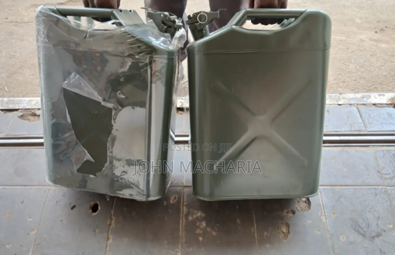 20 Litres Metallic Jerry Can for Gasoline