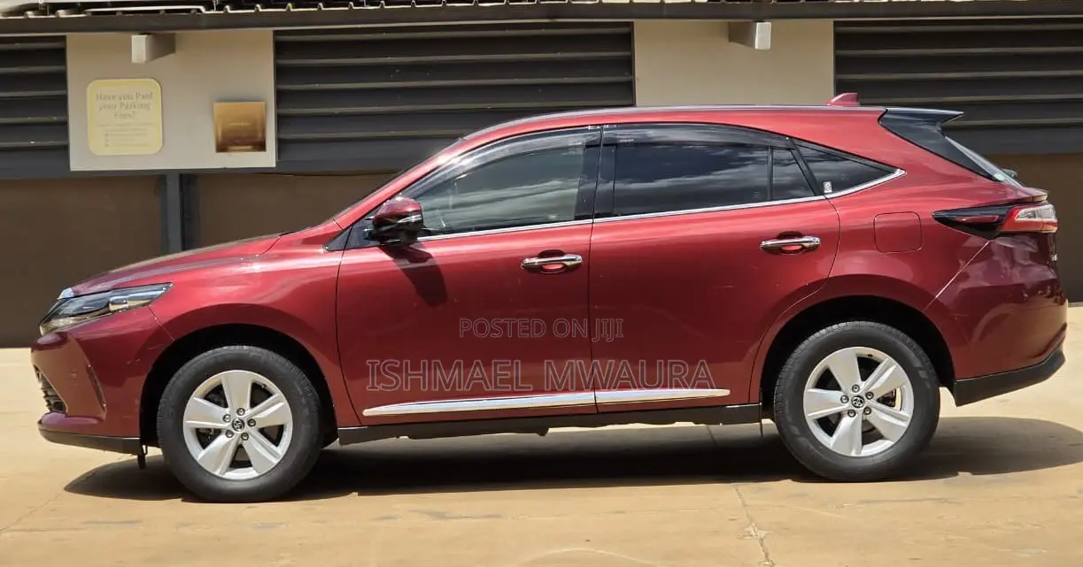 Toyota Harrier 2.0 4WD 2017 Maroon