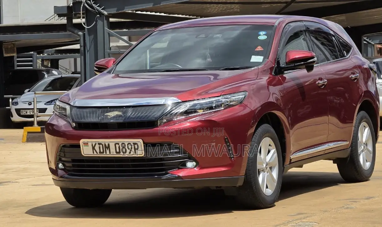 Toyota Harrier 2.0 4WD 2017 Maroon