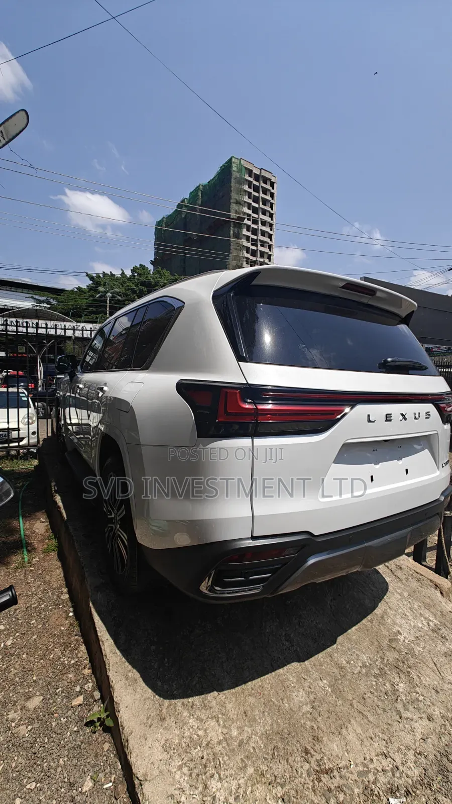 Lexus LX 600 2022 White