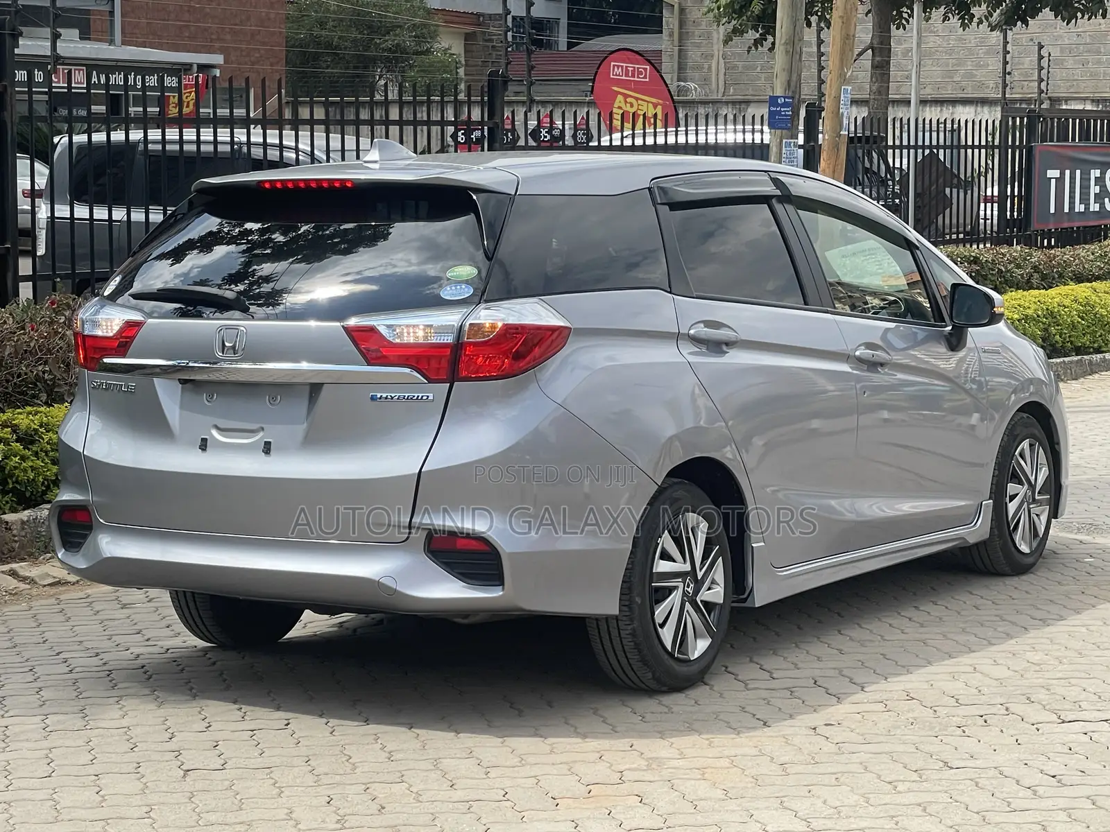 Honda Fit Shuttle 2019 Silver
