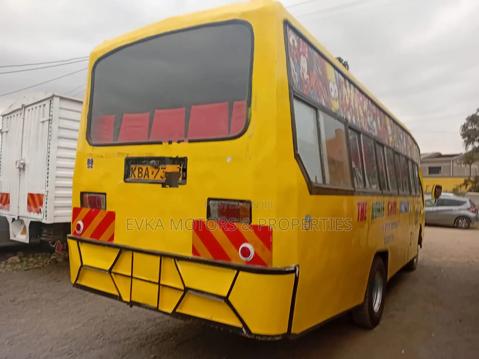 Isuzu Executive Bus 2009 Yellow