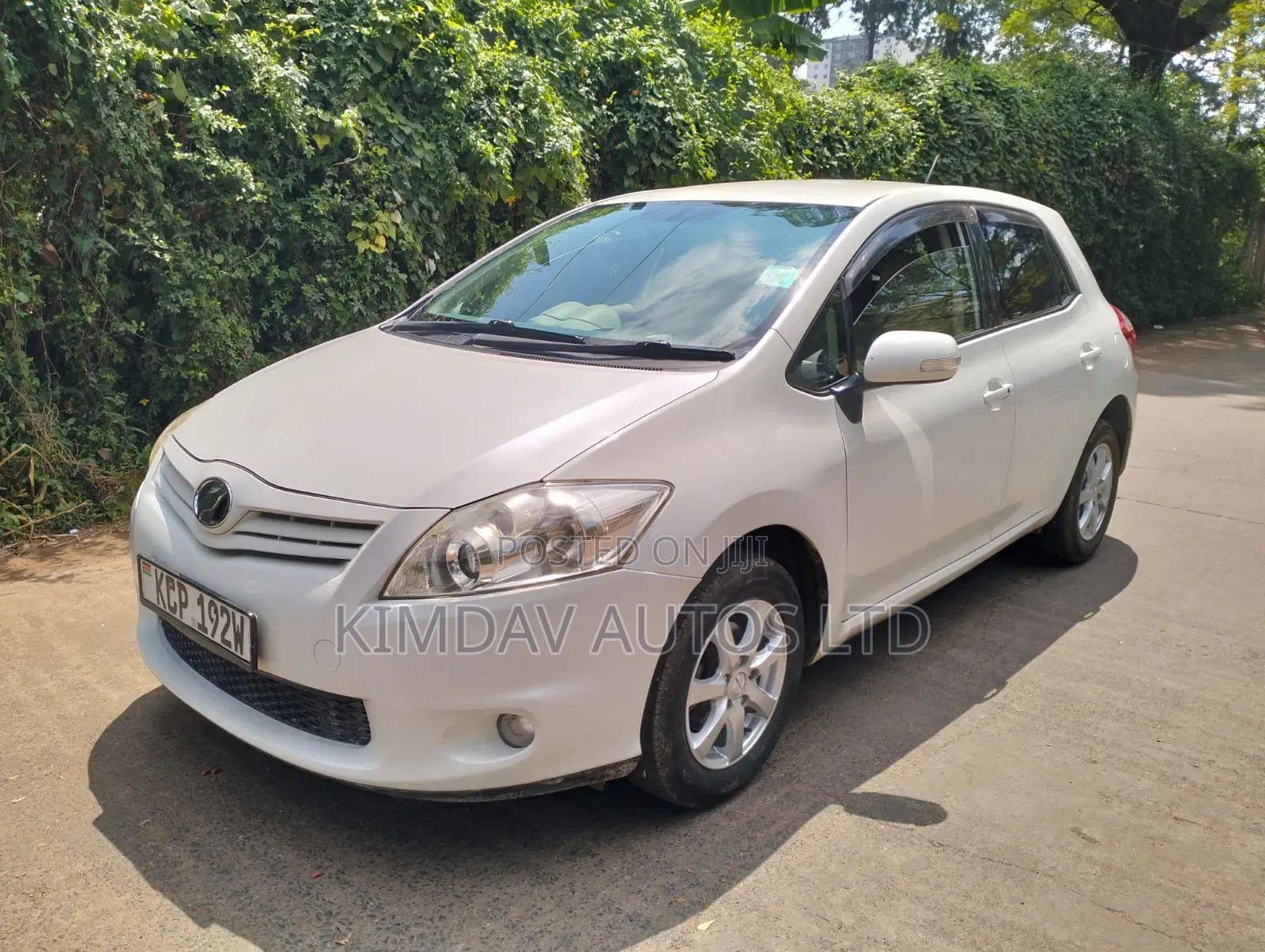 Toyota Auris 2010 Off white
