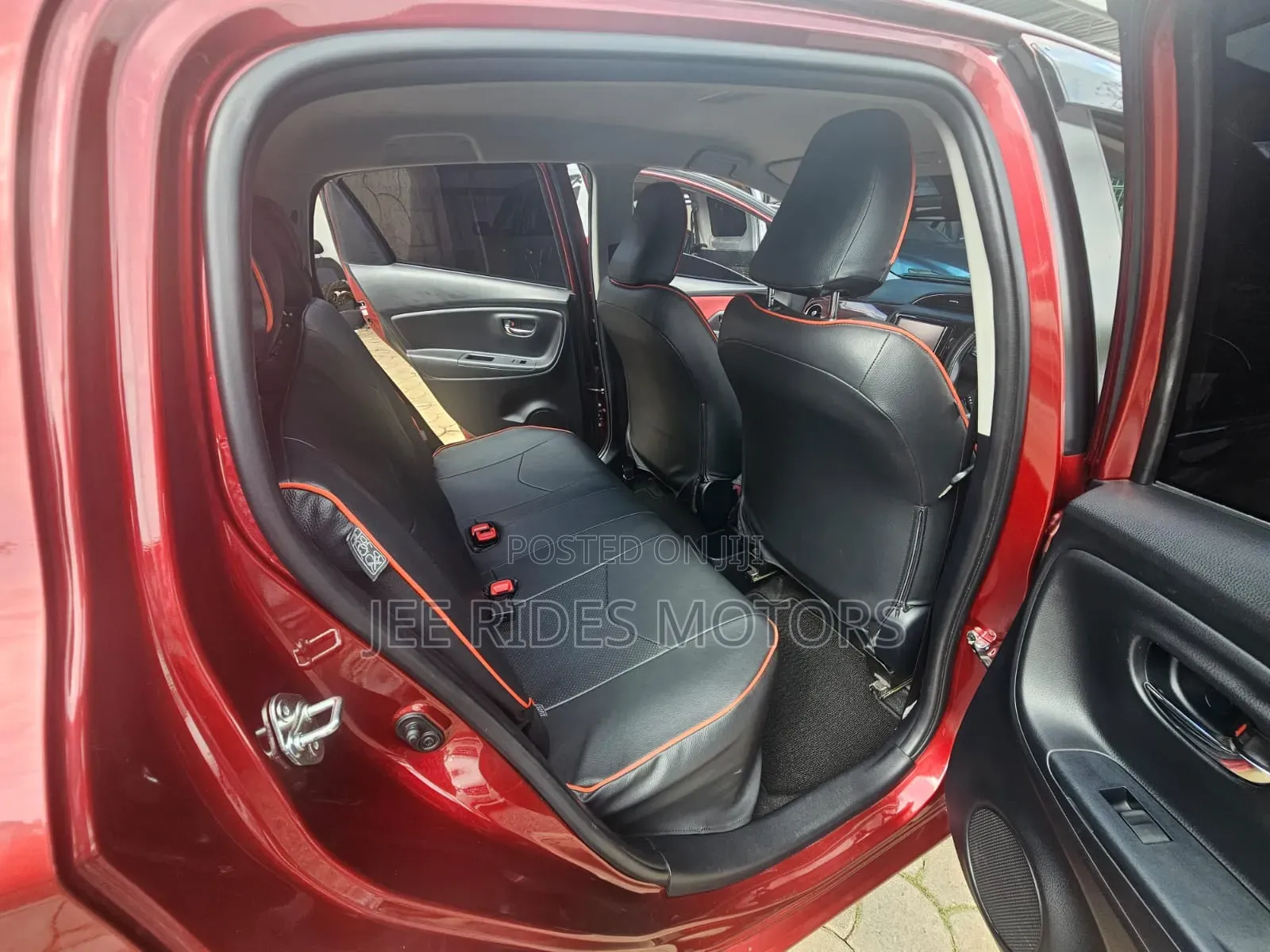 Toyota Vitz 2018 Burgundy