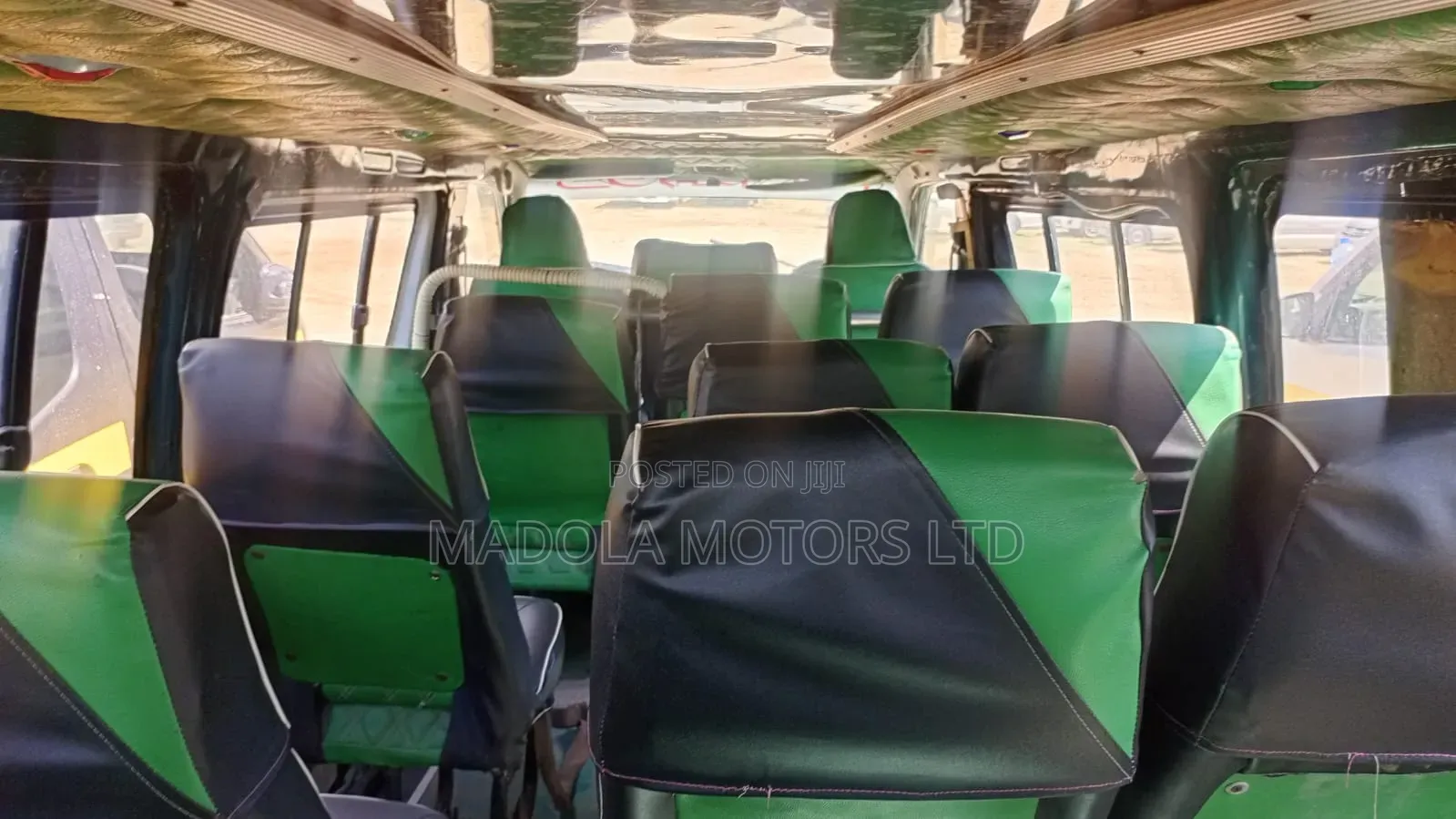 Toyota HiAce 2009 White