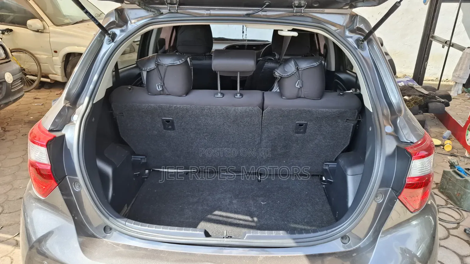 Toyota Vitz 2017 Gray